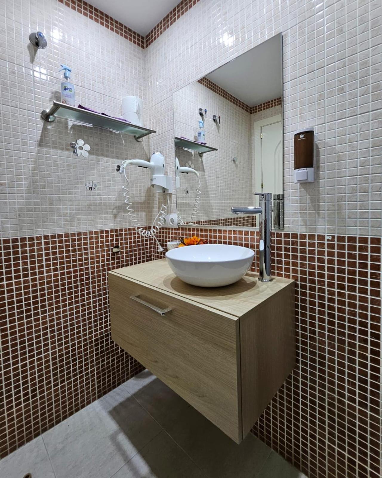 Apartamento Vilallonga Figueres  Exterior foto